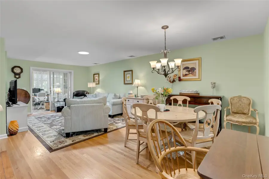 42 Knolls Drive, Stony Brook, NY 11790 - #3