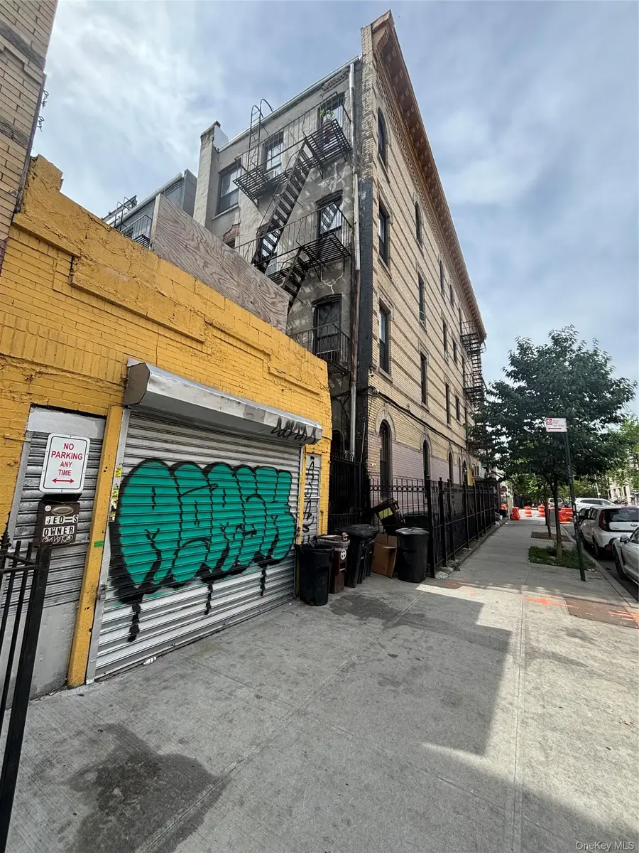 735 Knickerbocker Avenue, Brooklyn, NY 11221 - #2