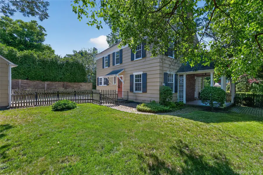 24 Crescent Road, Port Washington, NY 11050 - #2