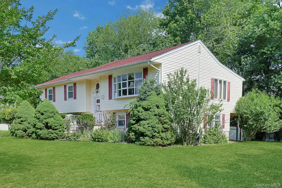 635 Gilbert Avenue, Pearl River, NY 10965 - #2