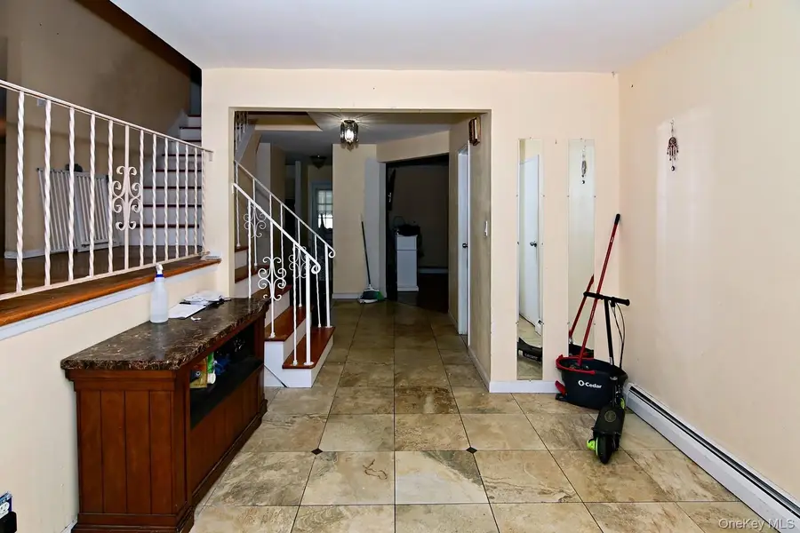 36 Willow Street, Selden, NY 11784 - #3