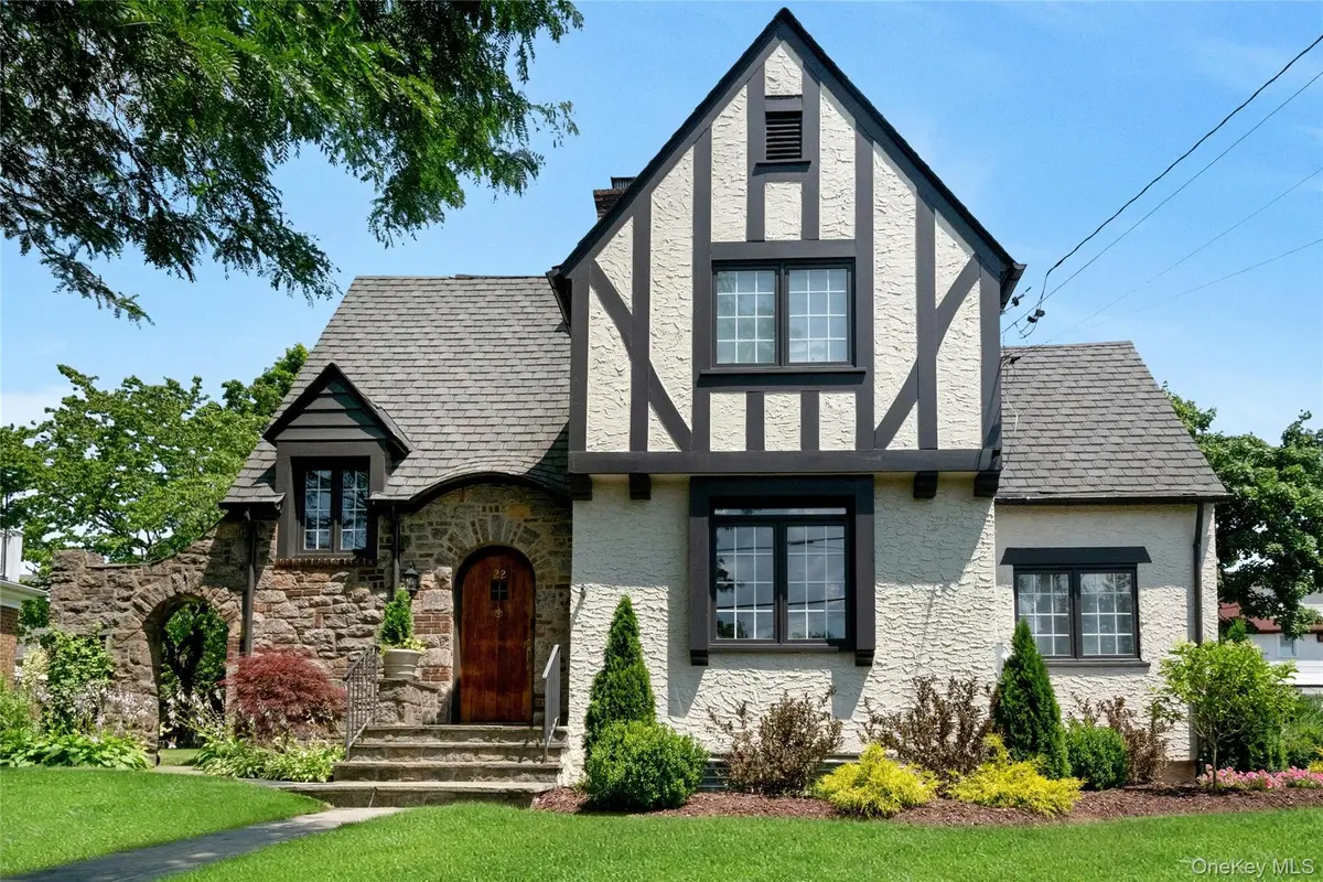 22 Alden Avenue, Yonkers, NY 10710 - #1