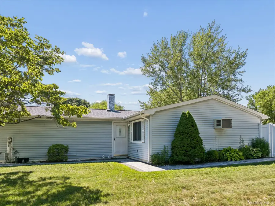 77 Masonic Avenue, Holtsville, NY 11742 - #2