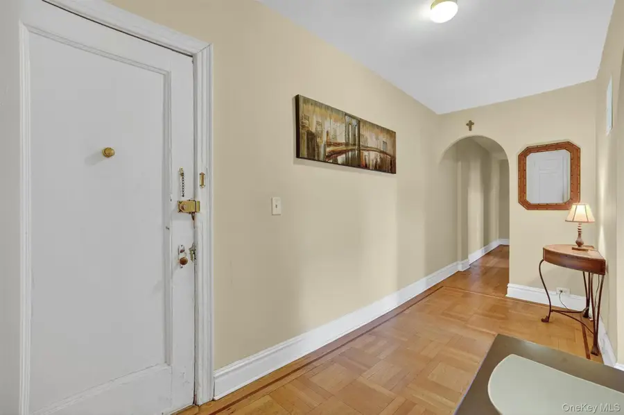 219 Bronx River Road #2L, Yonkers, NY 10704 - #3