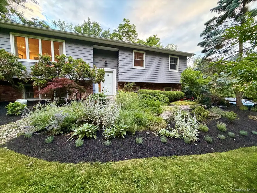 94 Hess Road, Valley Cottage, NY 10989 - #2