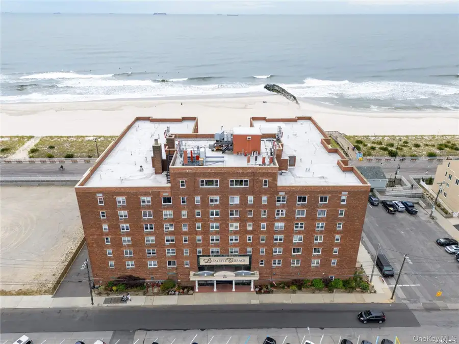 370 W Broadway #5W, Long Beach, NY 11561 - #2