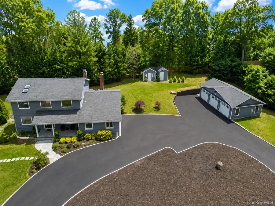 9 Huckleberry Lane, East Setauket, NY 11733 - #3