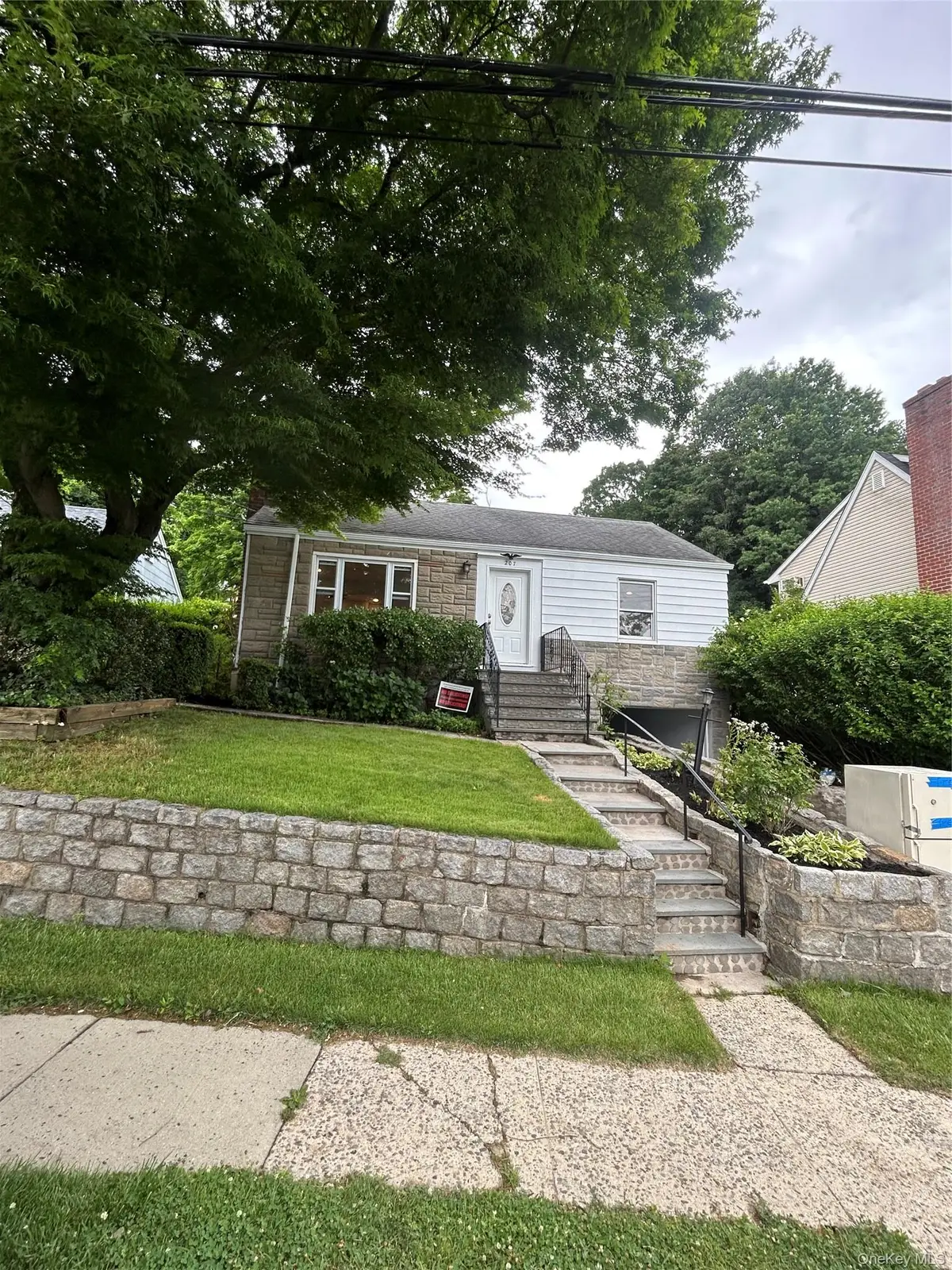 207 Morsemere Avenue, Yonkers, NY 10703 - #1