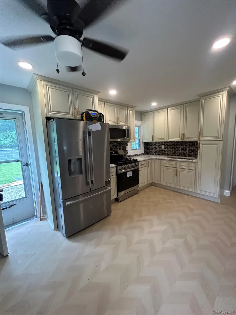 207 Morsemere Avenue, Yonkers, NY 10703 - #2