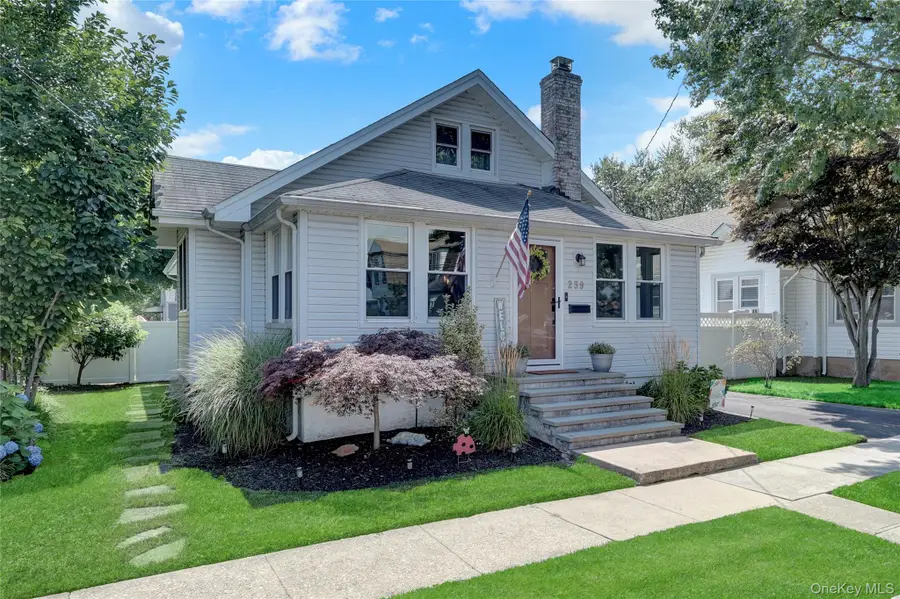 239 S 2nd Street, Lindenhurst, NY 11757 - #3