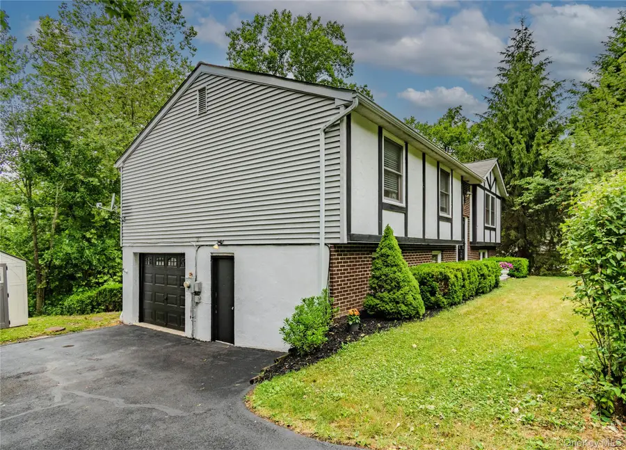 7 Colleen Lane, Wallkill, NY 12589 - #2