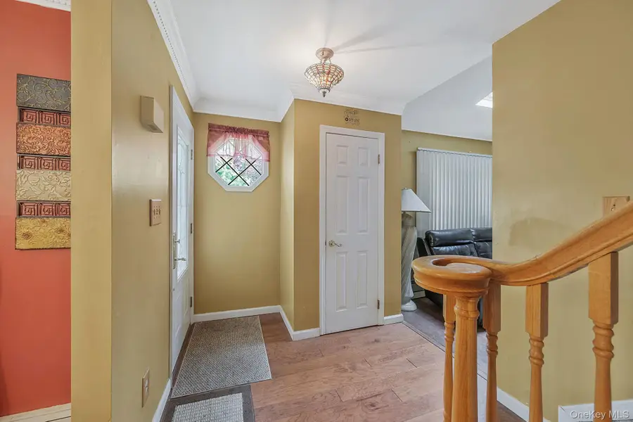 404 Bicycle Path, Terryville, NY 11776 - #3