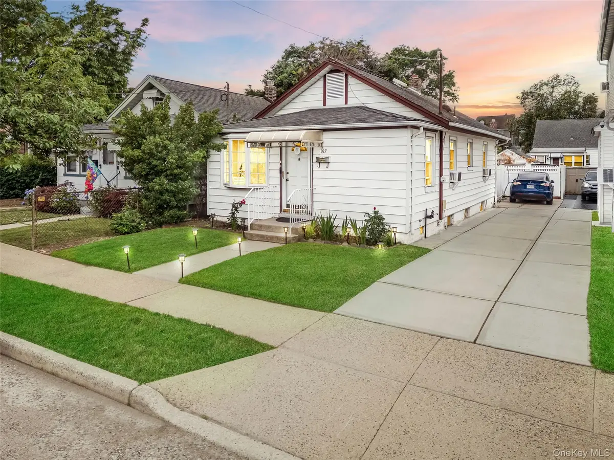 937 N 7th Street, New Hyde Park, NY 11040 - #1