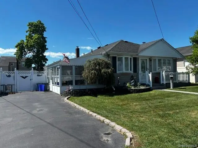 45 W Clearwater Road, Lindenhurst, NY 11757 - #3