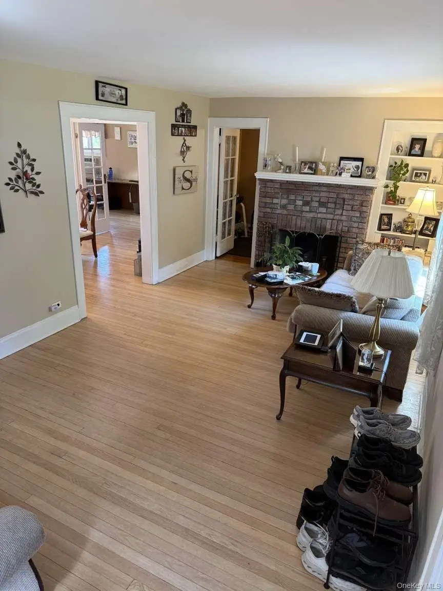 145 Raymond Street, Rockville Centre, NY 11570 - #2