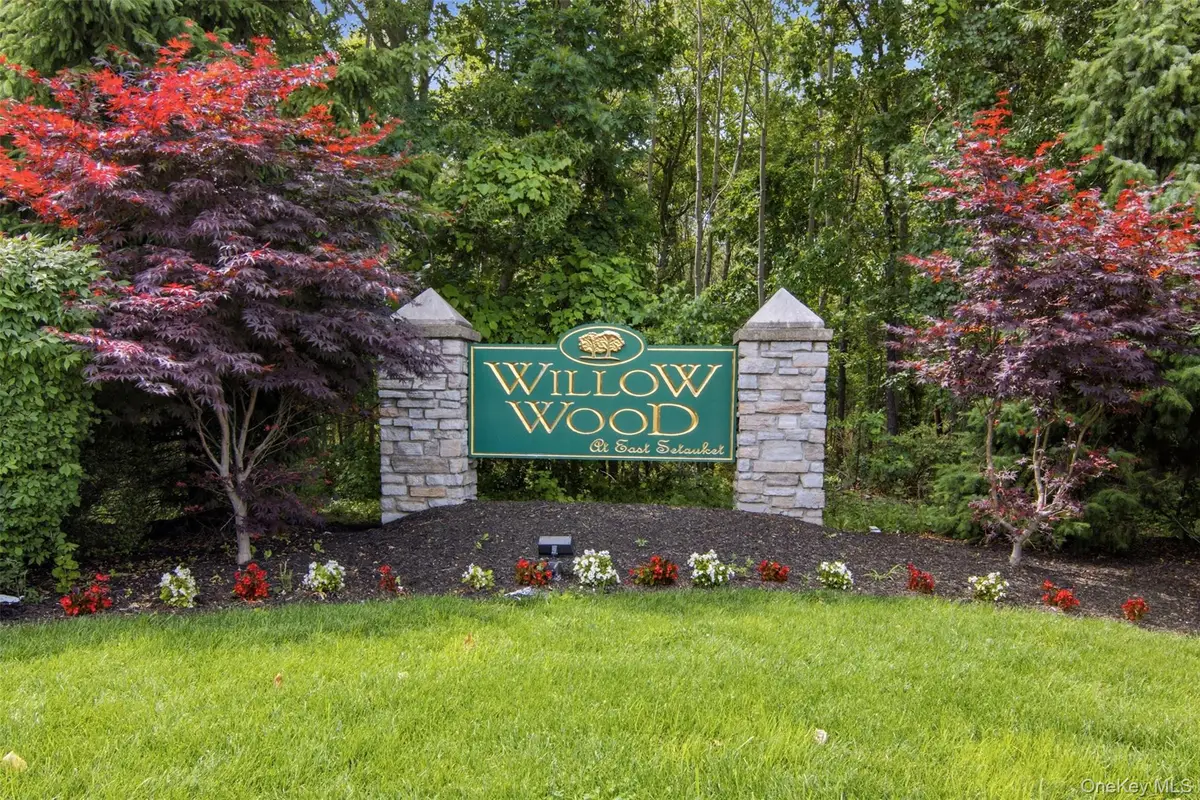 31 Willow Wood Drive, East Setauket, NY 11733 - #1