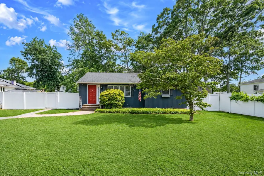 6 Malba Drive, Shirley, NY 11967 - #2