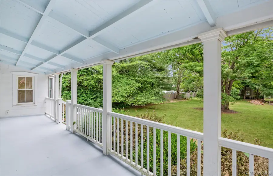 6 Oxford Avenue, Shelter Island, NY 11964 - #3