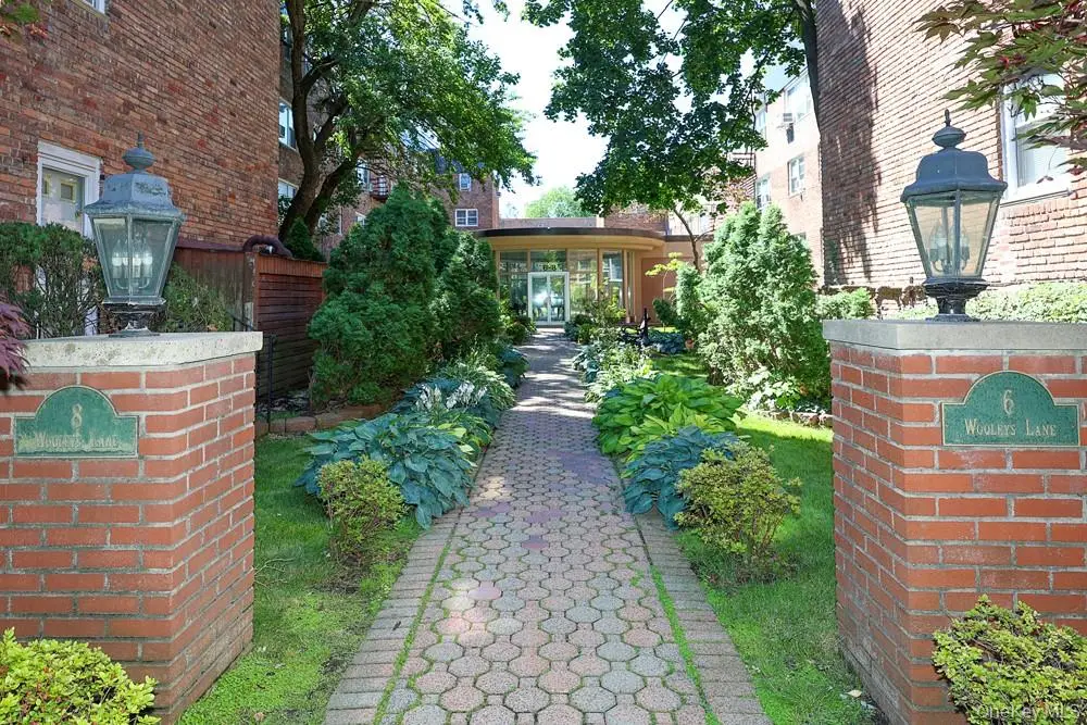 6-8 Wooleys Lane #B34, Great Neck, NY 11023 - #1