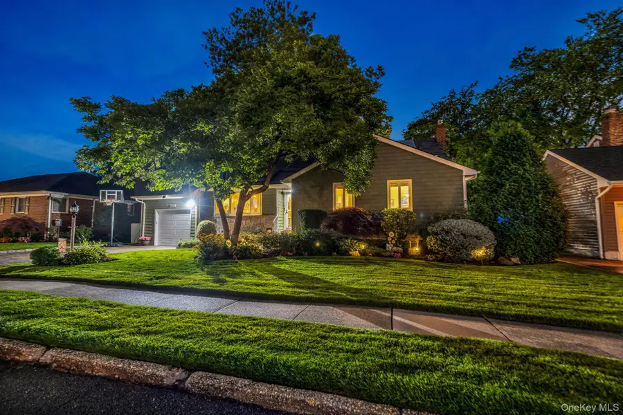 622 Harrison Avenue, East Meadow, NY 11554 - #2