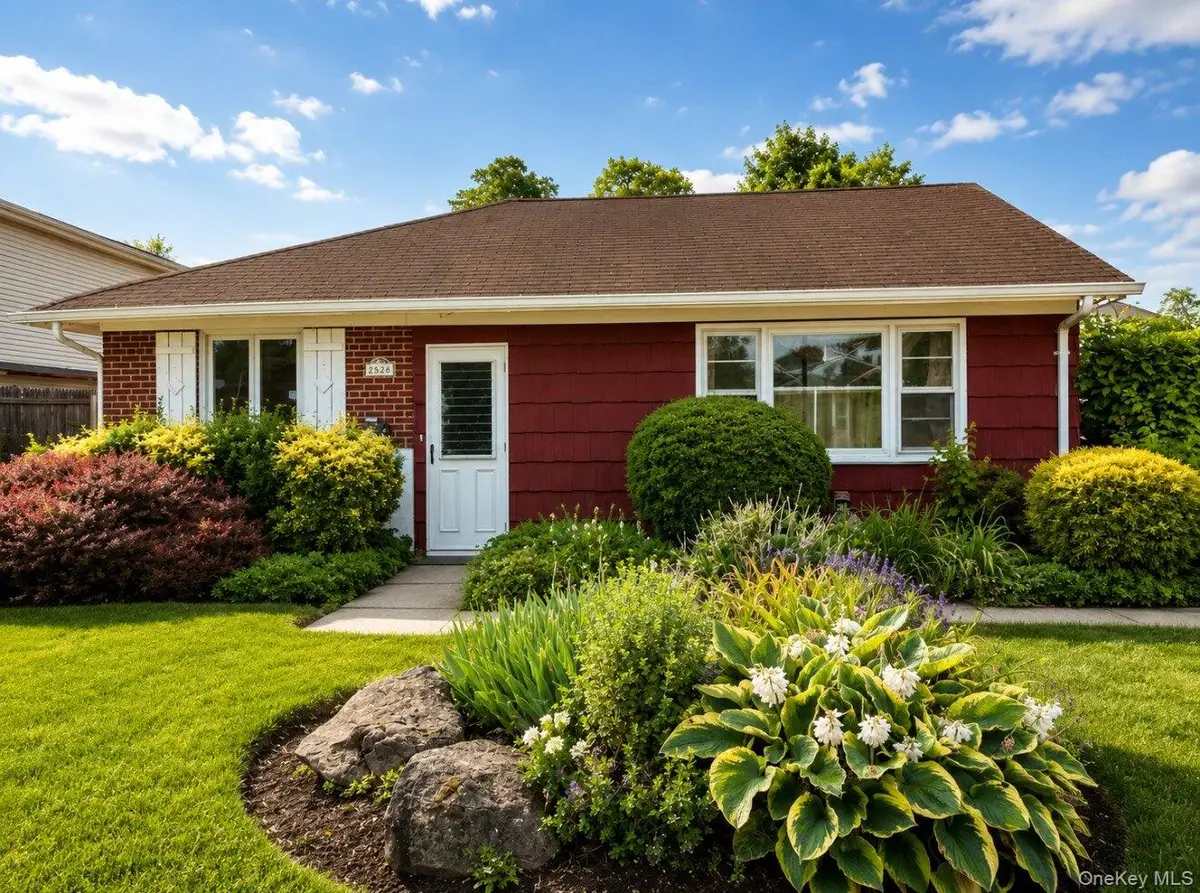 2526 Dogwood Avenue, East Meadow, NY 11554 - #1