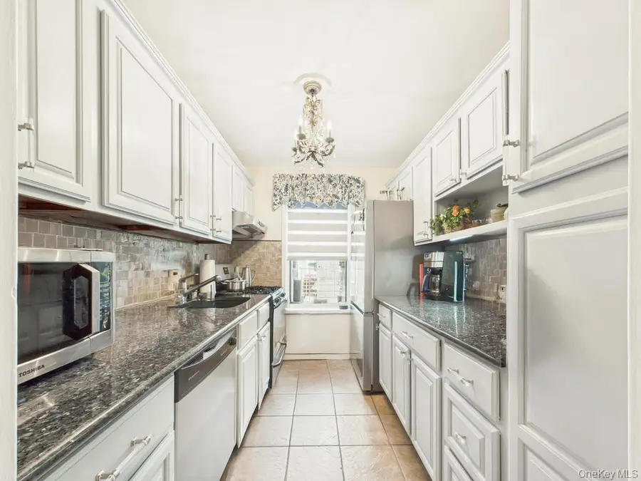 72-61 113th Street #2Z 113th Street #2Z, Forest Hills, NY 11375 - #2