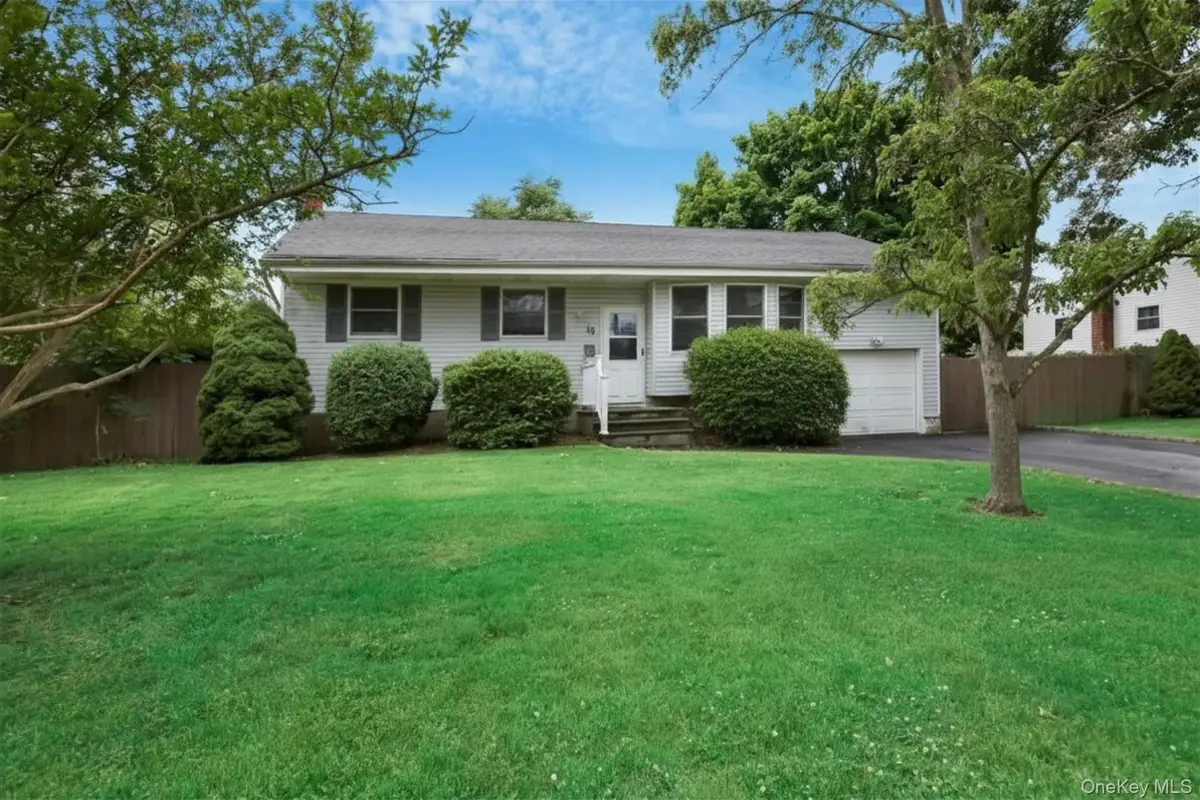 10 Brian Drive, East Islip, NY 11730 - #1