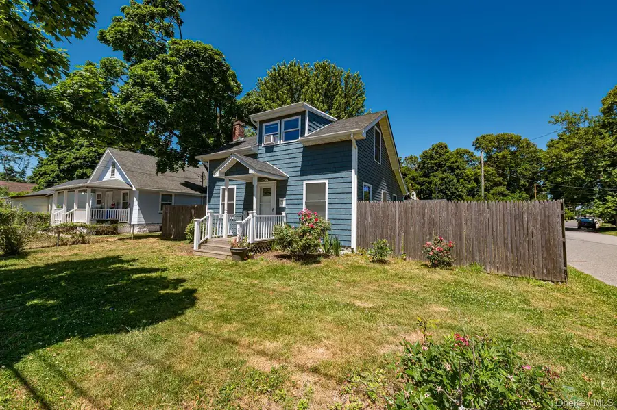 35 Oakland Avenue, Port Jefferson Station, NY 11776 - #2