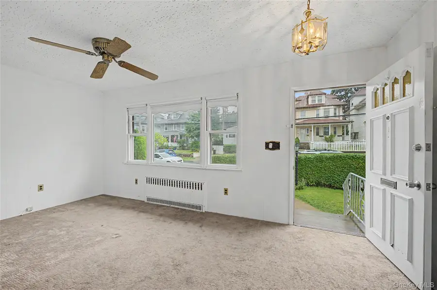 40 Dewey Avenue, New Rochelle, NY 10801 - #2