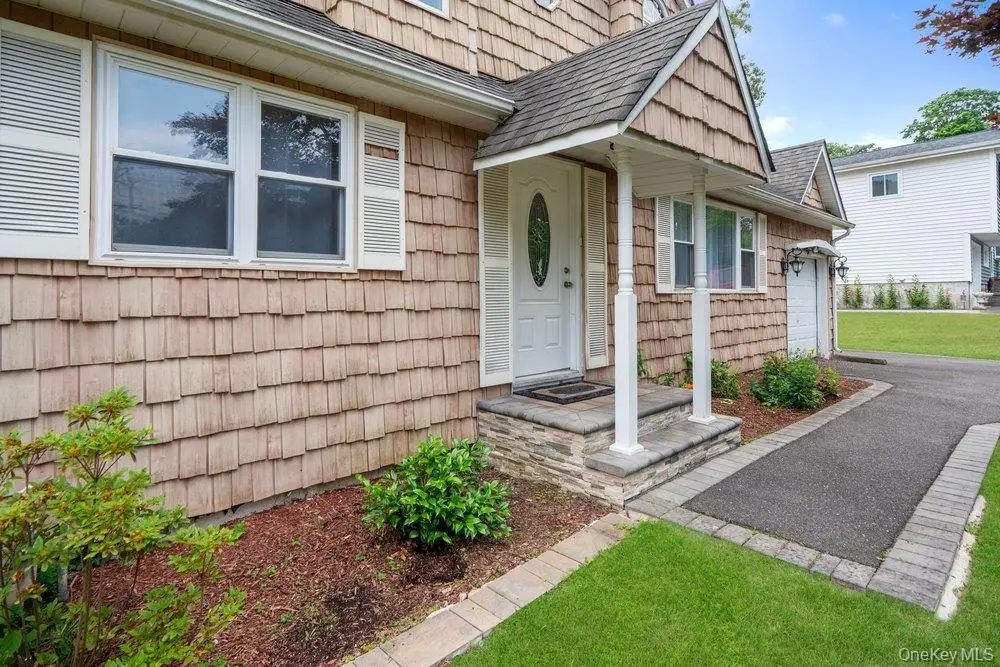 46 Falcon Drive, Hauppauge, NY 11788 - #1