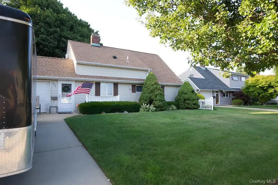 245 Sprucewood Drive, Levittown, NY 11756 - #2