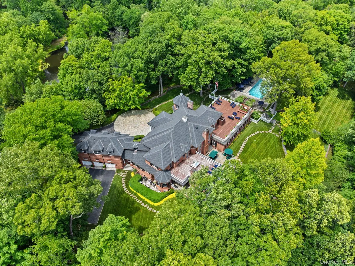 24 Trails End, Chappaqua, NY 10514 - #1