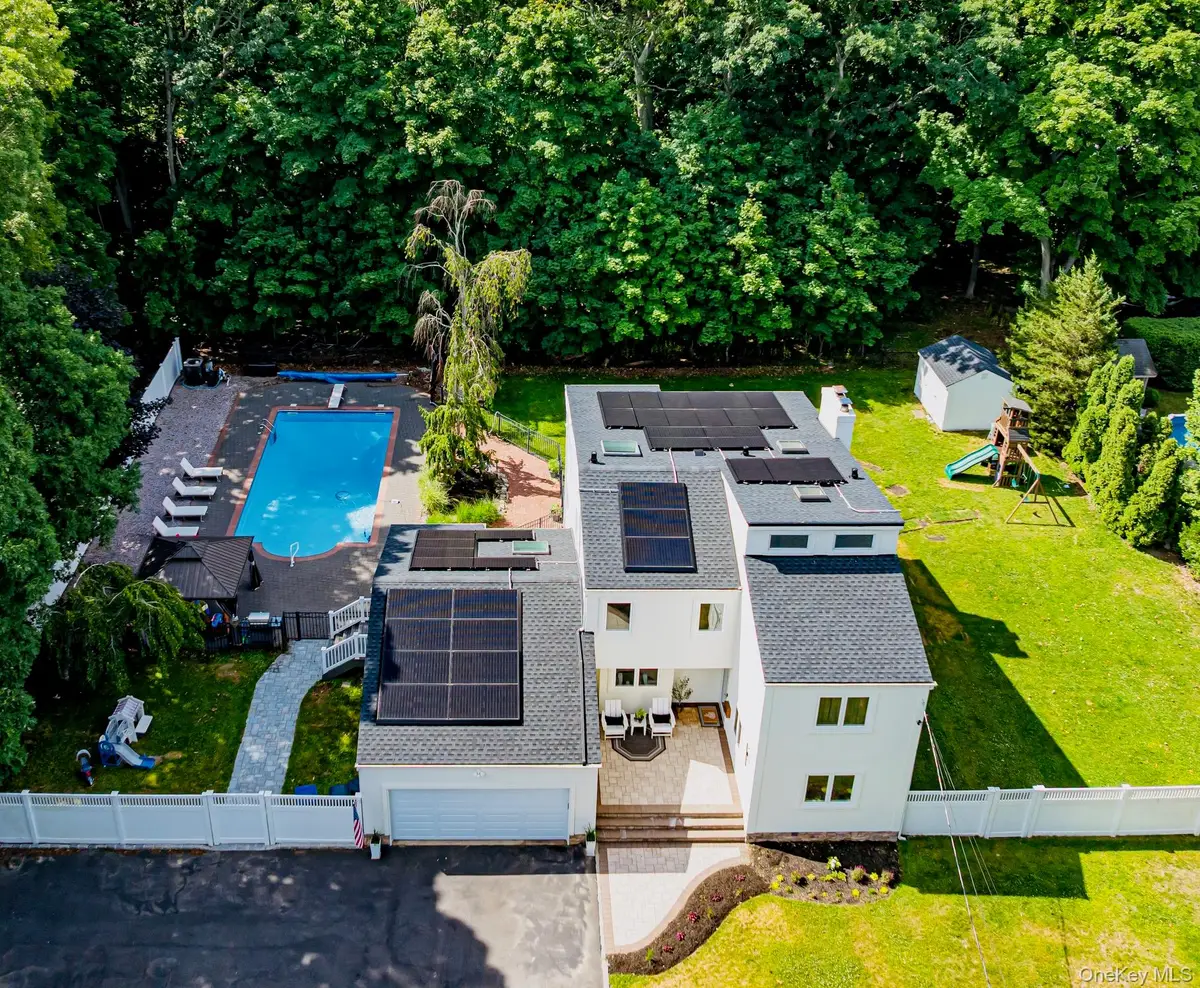 20 Oak Street, Saint James, NY 11780 - #1