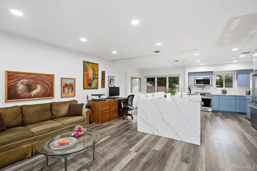 26 Sheridan Street, Old Bethpage, NY 11804 - #3