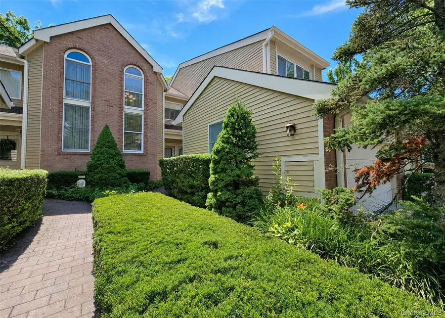 61 Willow Ridge Drive, Smithtown, NY 11787 - #2