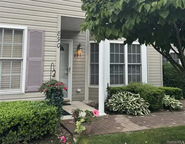 891 Altessa Boulevard, Melville, NY 11747