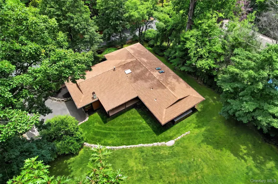 9 Tamarack Lane, Pomona, NY 10970 - #3