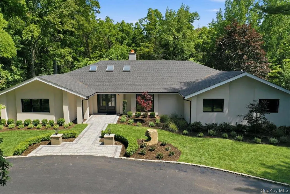 4 Short Path, Nissequogue, NY 11780 - #1