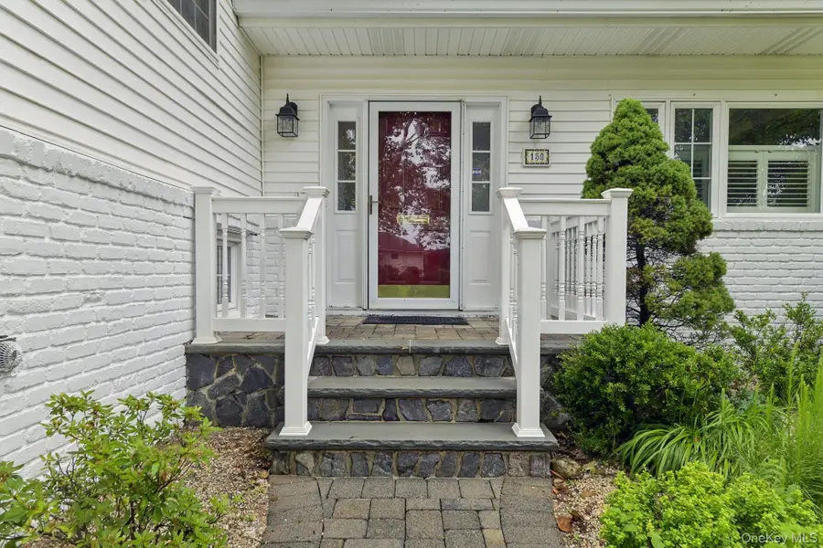 150 High Street, East Williston, NY 11596 - #2