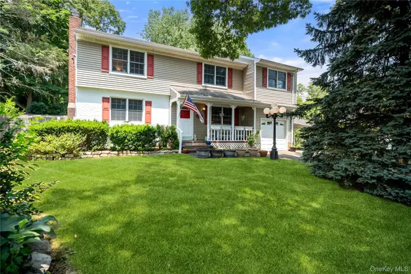 304 Concord Street, Dix Hills, NY 11746