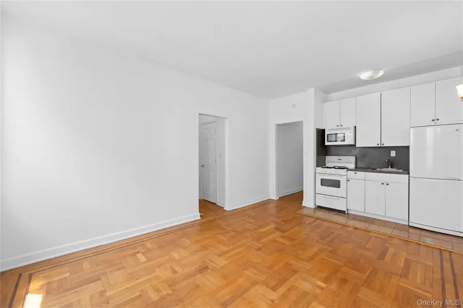41-41 41st Street #5N, Sunnyside, NY 11104 - #3