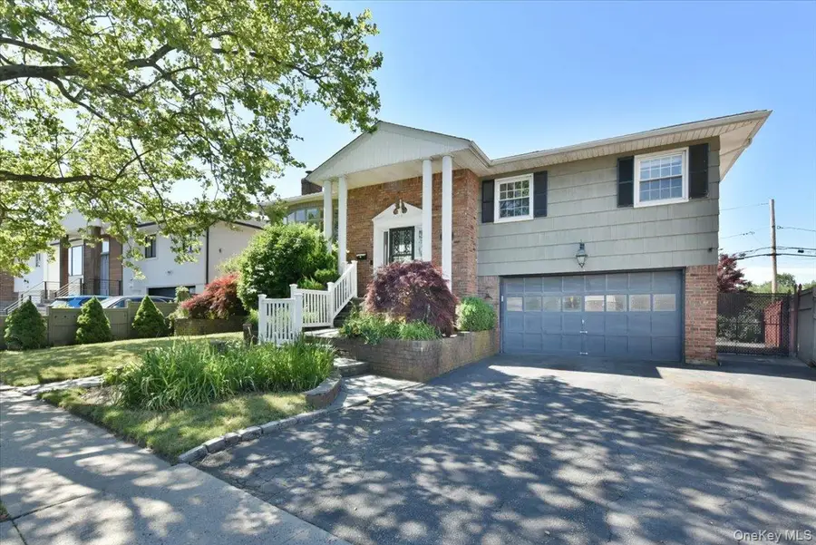 687 Golf Drive, North Woodmere, NY 11581 - #3