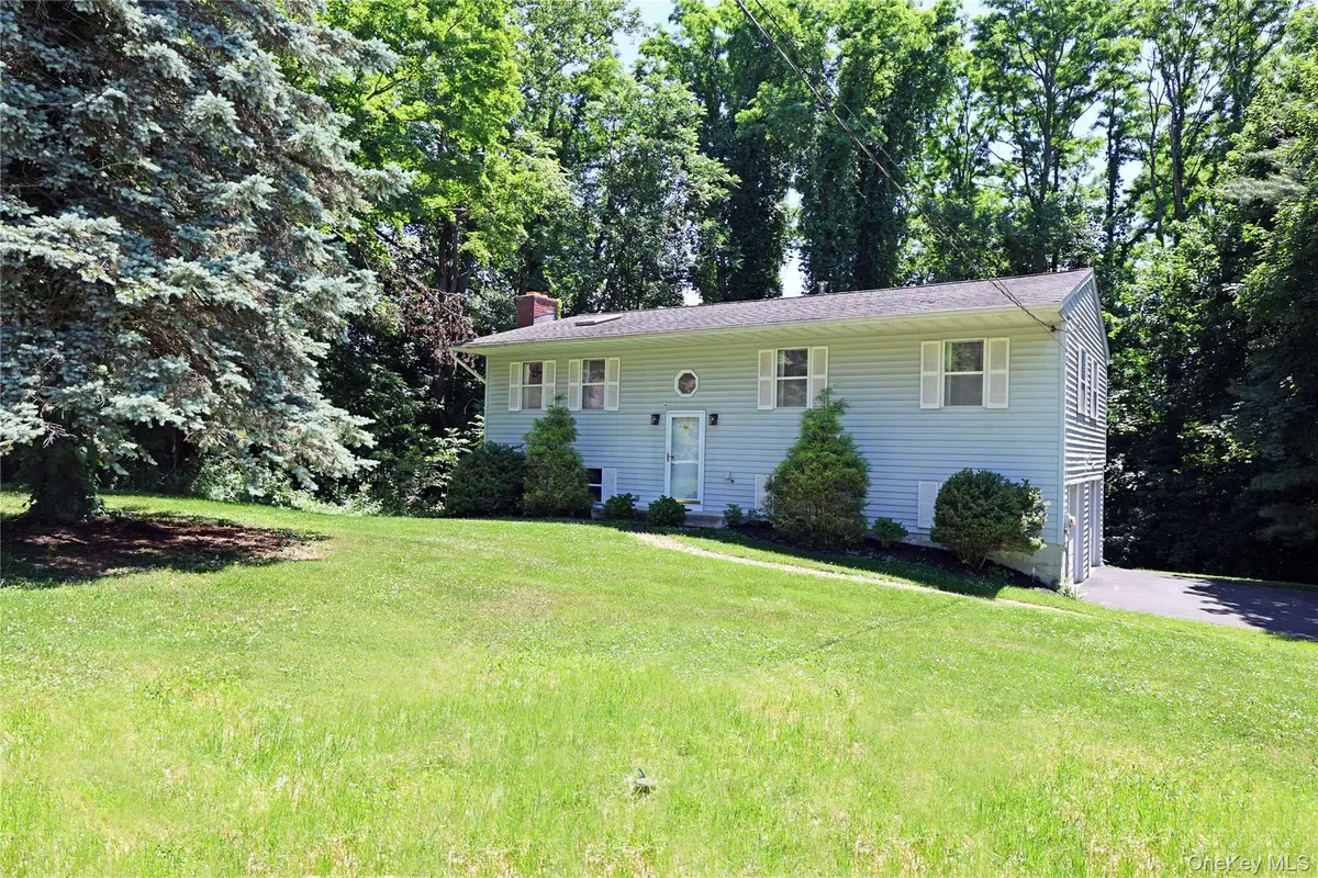 2 Verven Road, Poughkeepsie, NY 12603 - #1