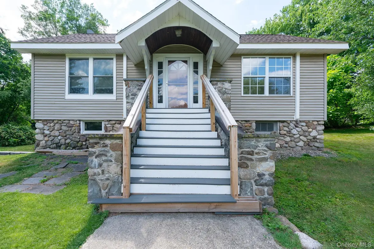 3-5 Friendly Acres, Campbell Hall, NY 10916 - #1