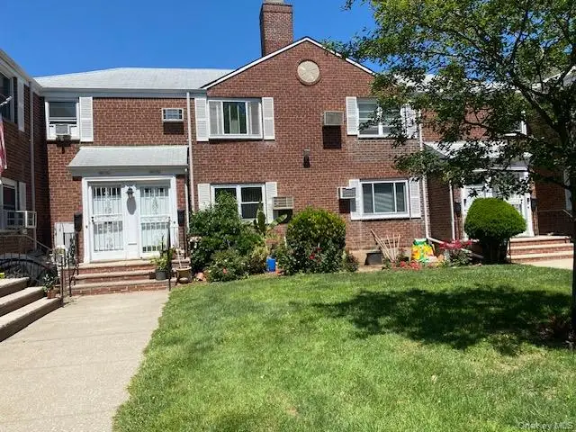 260-11 73rd Avenue #E-2, Glen Oaks, NY 11004 - #2