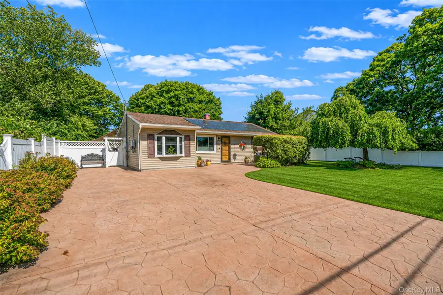 1053 Ocean Avenue, Bay Shore, NY 11706 - #2