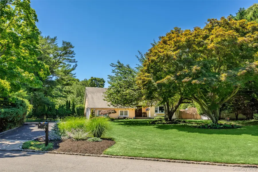 14 Fairway Drive, Port Jefferson, NY 11777 - #2