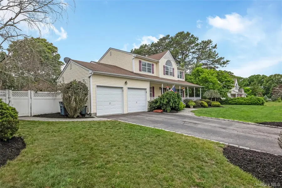 10 John Street, Selden, NY 11784 - #3