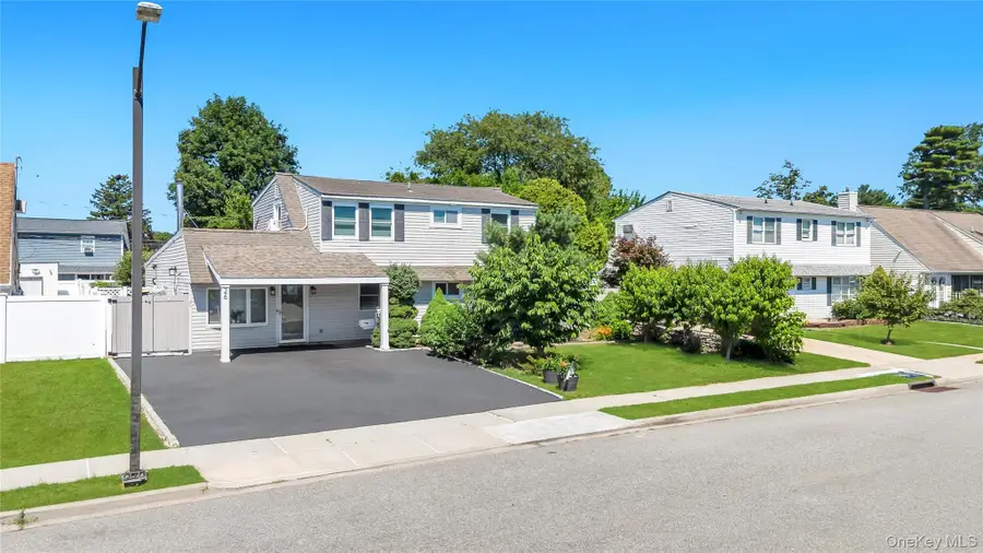 26 Picture Lane, Hicksville, NY 11801 - #2