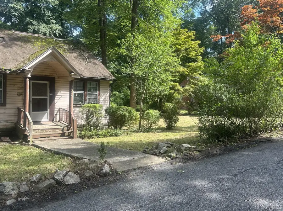 214 Walnut Road, Lake Peekskill, NY 10537 - #3